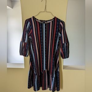 Adorable girls 3/4 length sleeved striped dress.